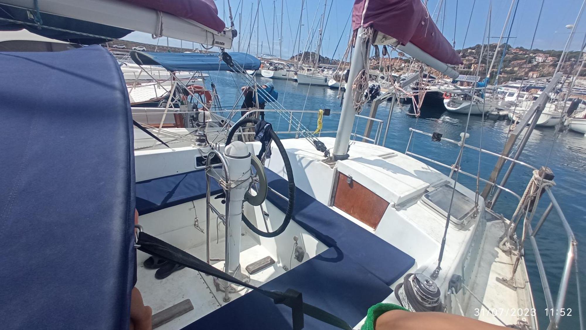 Best Barcelona Boat Experience ซานต์อาเตรียเดเบซอซ ภายนอก รูปภาพ